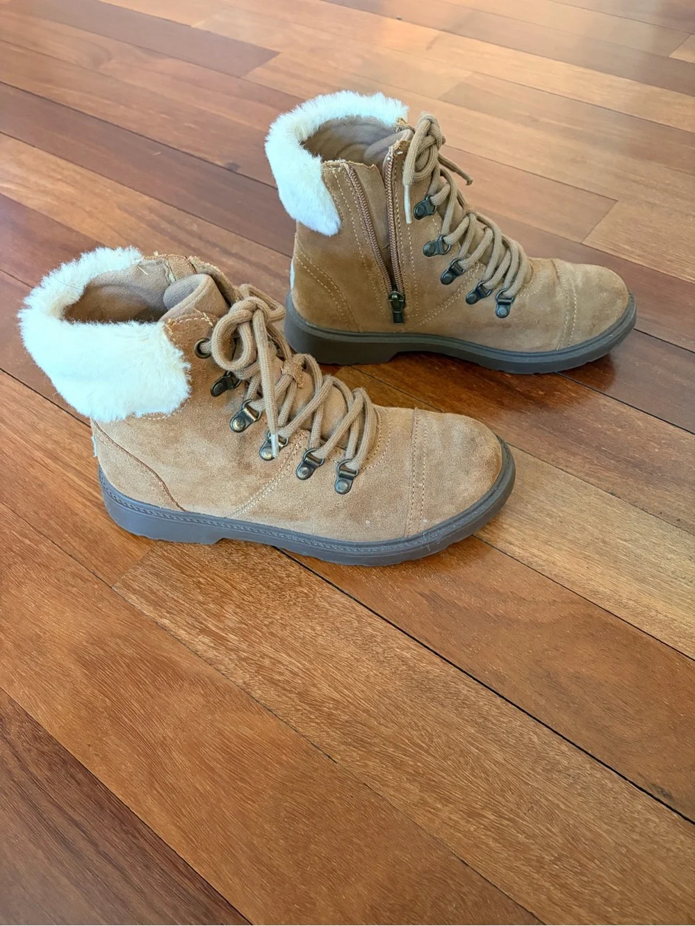 UGG Kids Tan Suede Faux-Fur Collar Lace-Up Boots